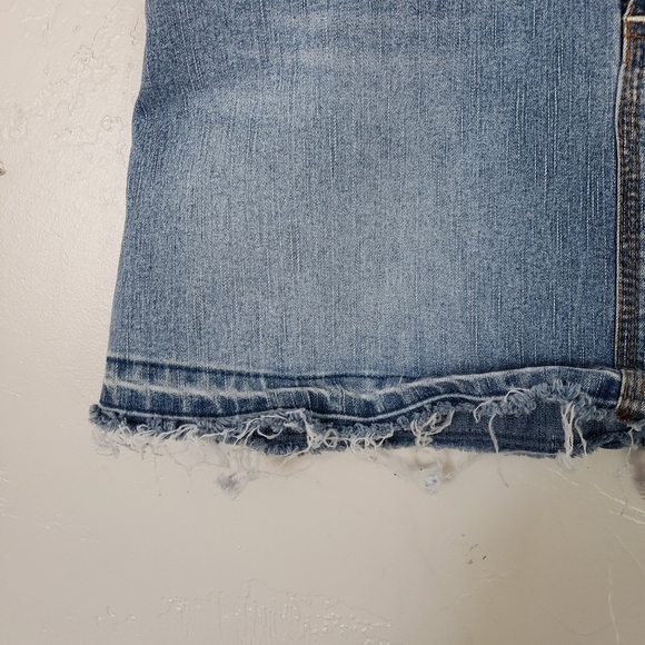 One Tuff Babe Vintage Blue Jean Denim Mini Skirt Side Button 7/8 90s Y2K Low Ris - Picture 6 of 7